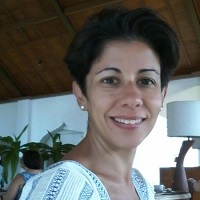 Sra. Silvia García Nogué 